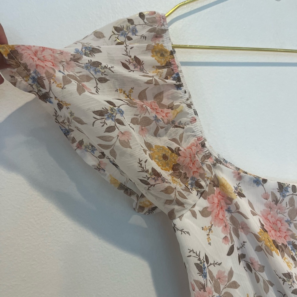 Francesca’s Mi Ami Floral Mini Dress Size Large - Picture 4 of 7